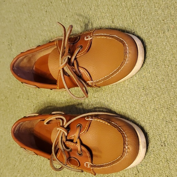 Dooney & Bourke leather deck shoes in tan sz 6 great used condition. Vintage. - Picture 2 of 11